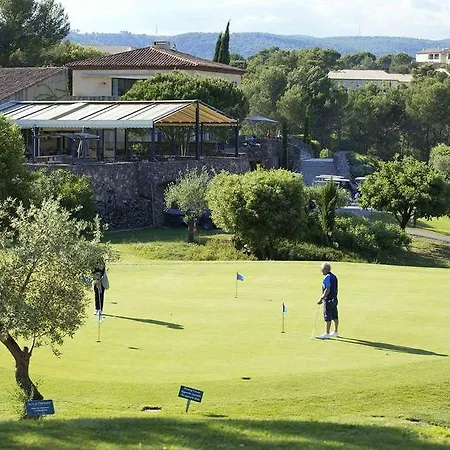 منتجع Le Domaine De Saint Endreol Golf & La Motte