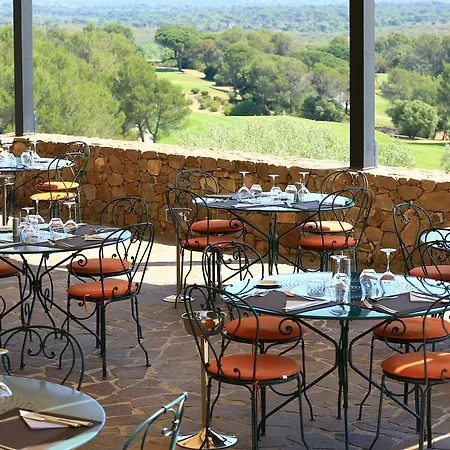 منتجع Le Domaine De Saint Endreol Golf & La Motte